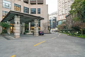 Jing'an Ziyuan Apartment