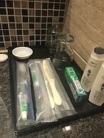 Jing'an Ziyuan Apartment