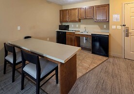 Grandstay Hotel And Suites Luverne