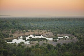 Victoria Falls Safari Lodge