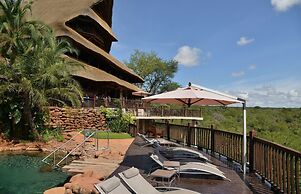 Victoria Falls Safari Lodge