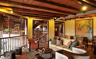 Victoria Falls Safari Lodge