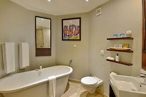 Victoria Falls Safari Lodge