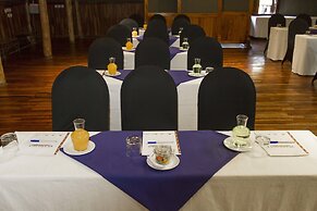 Victoria Falls Safari Lodge