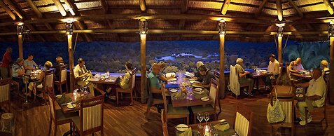 Victoria Falls Safari Lodge