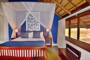 Victoria Falls Safari Lodge