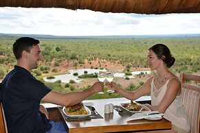 Victoria Falls Safari Lodge