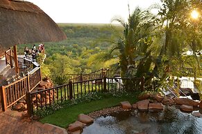 Victoria Falls Safari Lodge