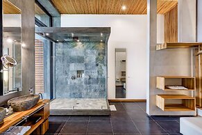 Kura Boutique Hotel Member of the Cayuga Collection