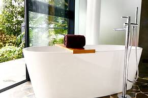 Kura Boutique Hotel Member of the Cayuga Collection