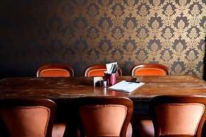 Shakespeare Hotel Surry Hills