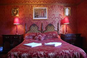 Shakespeare Hotel Surry Hills