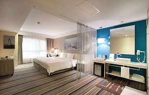 Hotel Day Plus Tamsui