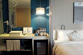 Hotel Day Plus Tamsui