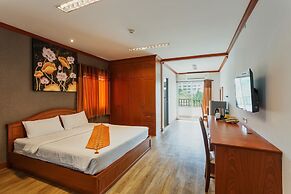 V Residence Chiangmai Hotel