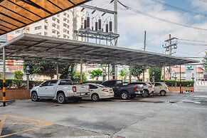 V Residence Chiangmai Hotel