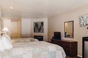 Vintage Lakeside Inn