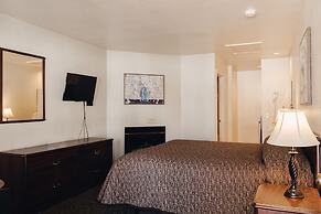 Vintage Lakeside Inn