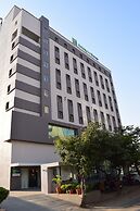 Holiday Inn Express Ahmdabad Prahlad Nagar by IHG