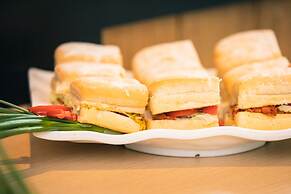 Holiday Inn Express Ahmdabad Prahlad Nagar by IHG