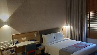 Holiday Inn Express Ahmdabad Prahlad Nagar by IHG