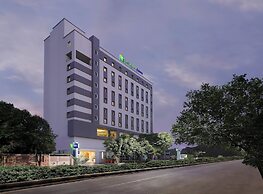 Holiday Inn Express Ahmdabad Prahlad Nagar by IHG