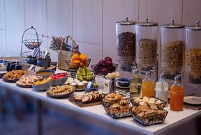 Holiday Inn Express Ahmdabad Prahlad Nagar by IHG