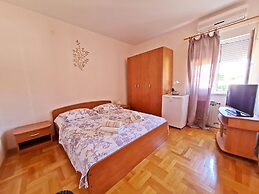 Apartments Rooms PORAT