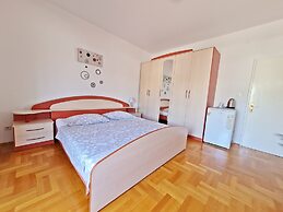 Apartments Rooms PORAT