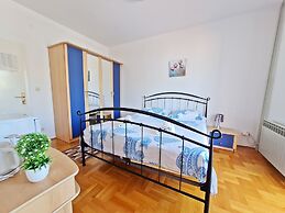 Apartments Rooms PORAT