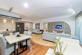 Aston Cirebon Hotel & Convention Center