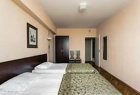 Universitetskaya Hotel