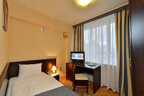 Universitetskaya Hotel