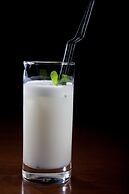 Helan Family & Garden