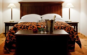 Helan Family & Garden