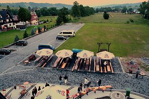 Helan Family & Garden