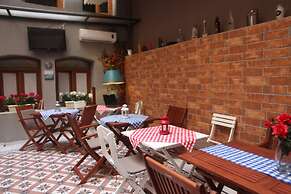 Tom Square Boutique Hotel