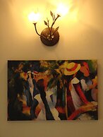 Tom Square Boutique Hotel