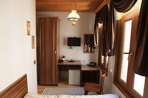 Tom Square Boutique Hotel