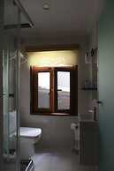 Tom Square Boutique Hotel