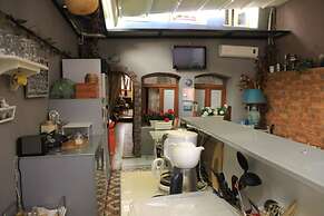 Tom Square Boutique Hotel