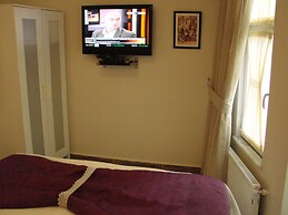 Tom Square Boutique Hotel