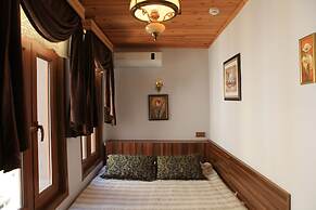 Tom Square Boutique Hotel