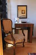 Tom Square Boutique Hotel