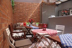 Tom Square Boutique Hotel