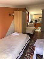 Tom Square Boutique Hotel