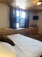 Tom Square Boutique Hotel