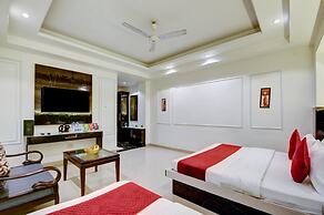 Hotel Krishna Deluxe
