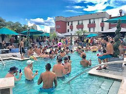 Hollander Boutique Hotel