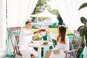 Nasha Dacha Country Estate